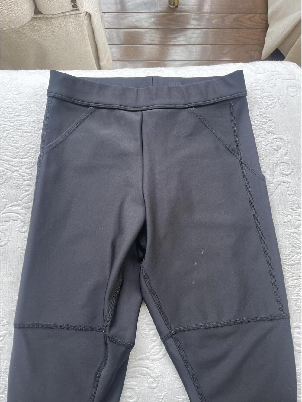 Alo yoga leggings size small